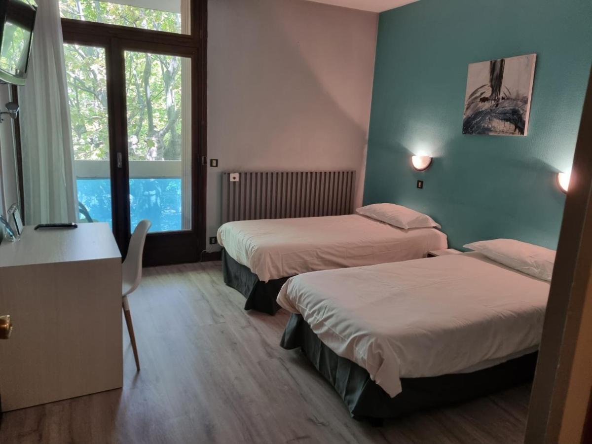 Feurs Hotel Le Comty מראה חיצוני תמונה