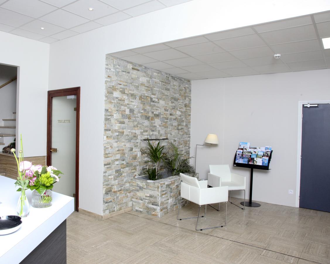 Feurs Hotel Le Comty מראה חיצוני תמונה
