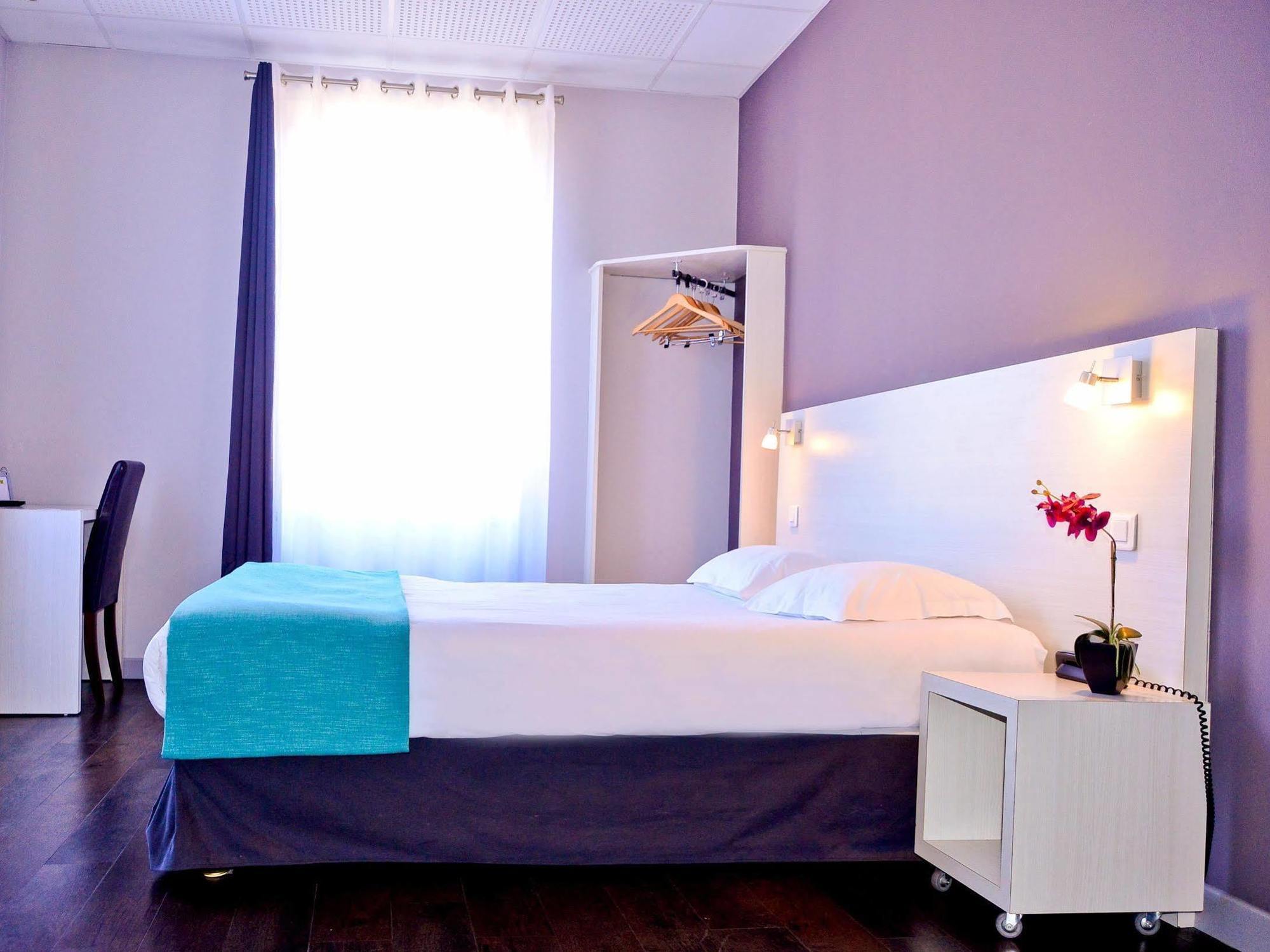 Feurs Hotel Le Comty מראה חיצוני תמונה